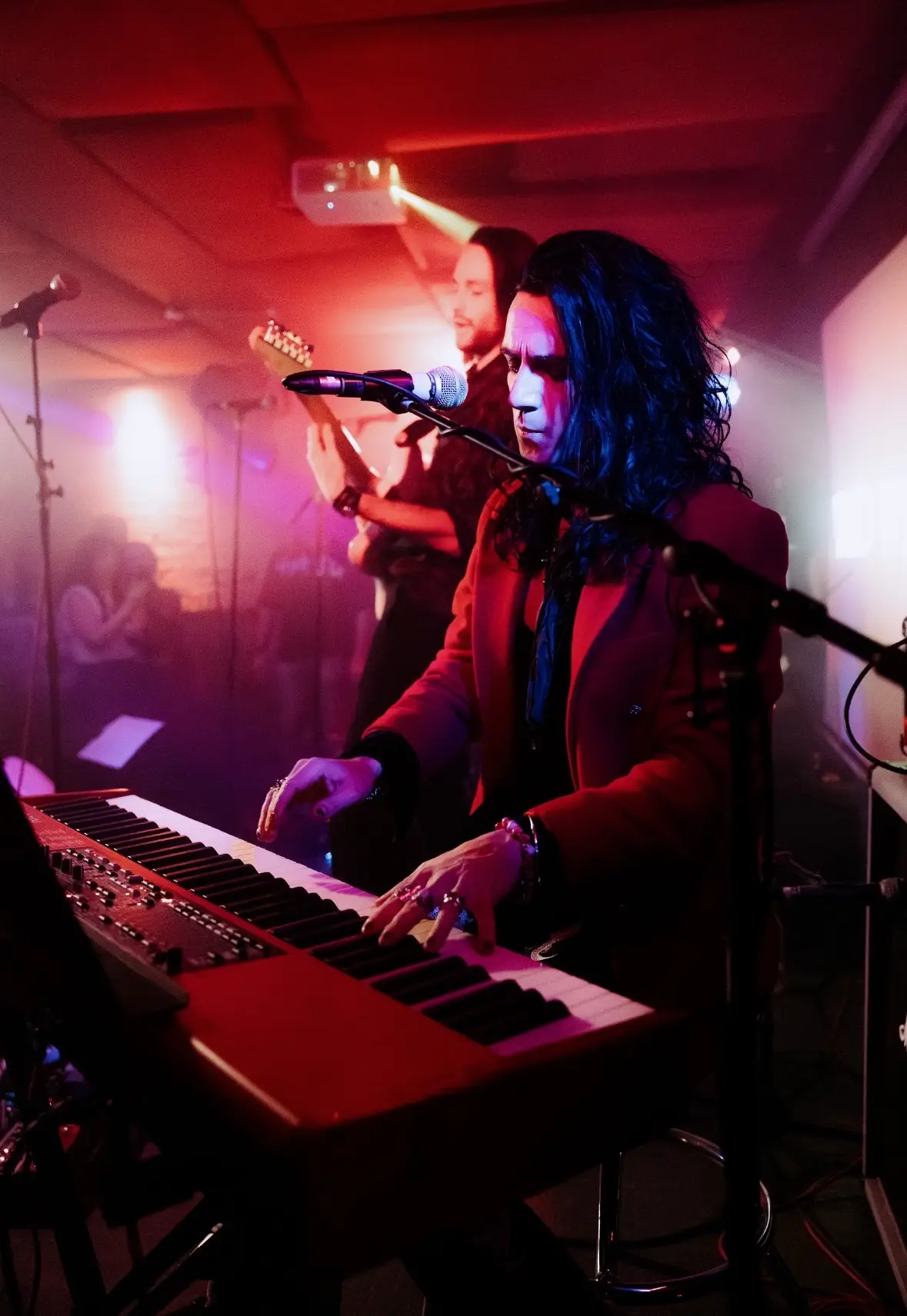 Paul Shine on the keys.